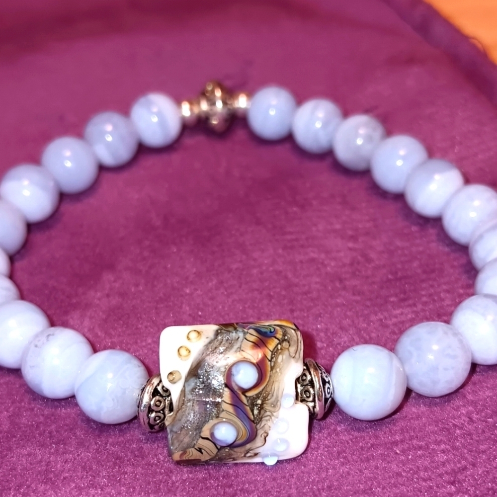 Elegant Blue Lampwork & Agate Beaded Bracelet.